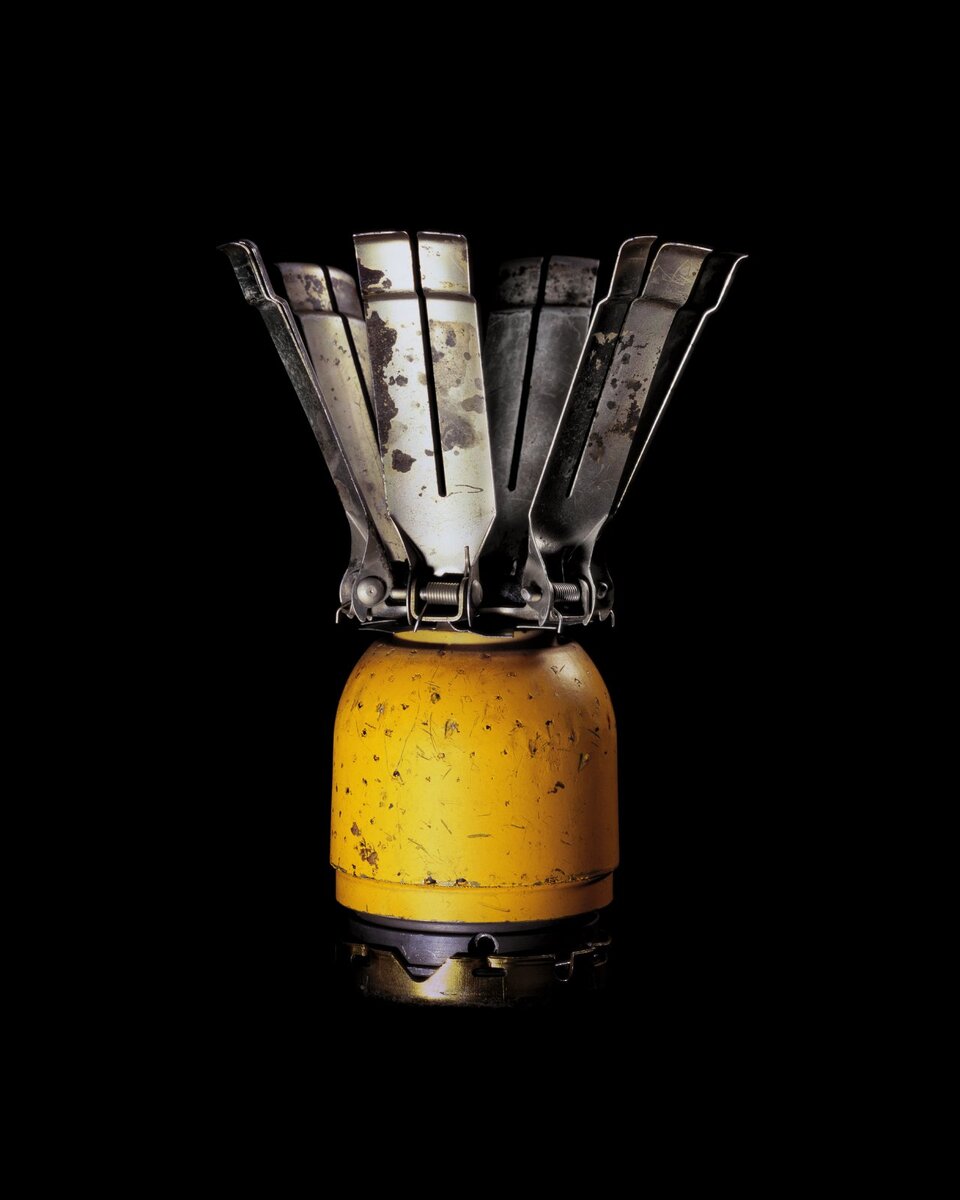 Raphaël Dallaporta, из серии Antipersonnel, 2011