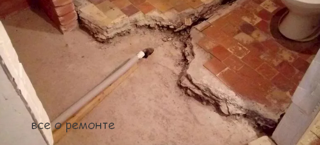 Монтаж ванной комнаты. Каркас под стальную ванну 170х70. Каркас для ванны из профиля. Крепление чугунной ванны к стене. Каркас для ванны из дерева.