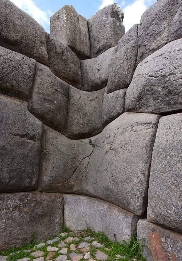 Фото с http://www.chronoton.ru/pra/sacsayhuaman