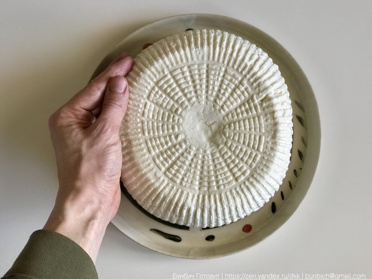 Осетинский сыр. Если кто знает как называется, напишите в комментариях название.