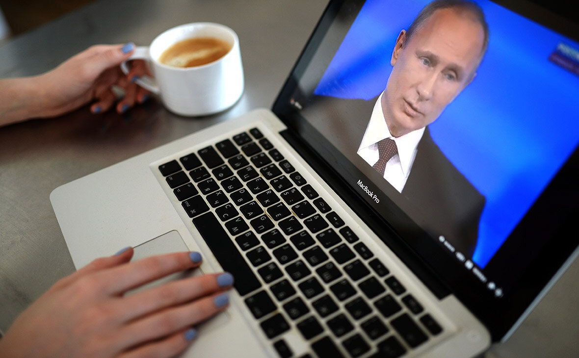 Российские эксперты в области интернета заявили о необходимости суверенного сегмента сети. По их мнению, в условиях антироссийских санкций иного выхода у Москвы нет.