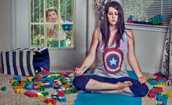 Источник: Яндекс.Картинки. Маму не отвлекать: медитация!