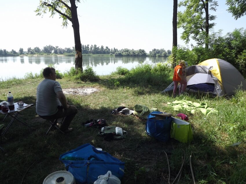Незаконное строительство на берегу реки Кубань продолжается в ауле Козет
