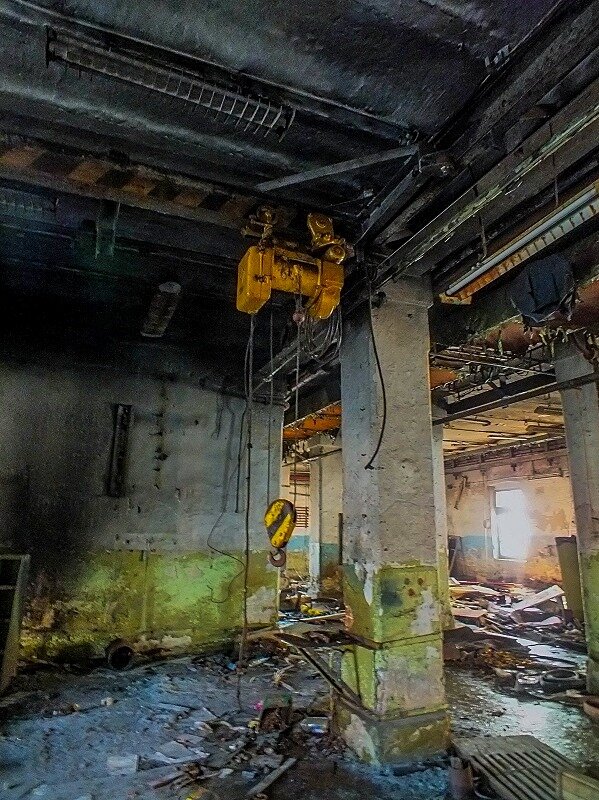 Заброшенные ремонтные мастерские 178-го судоремонтного завода
