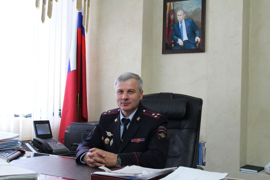 Воронеж миграции. Воронеж миграции. Миграционный центр воронеж 9 января. Начальник мвд по вопросам миграции в воронеже фото. Начальник мвд по воронежской области.