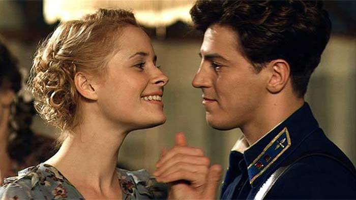 Марина Ворожищева и Гела Месхи в сериале "Сын отца народов" 2013 год