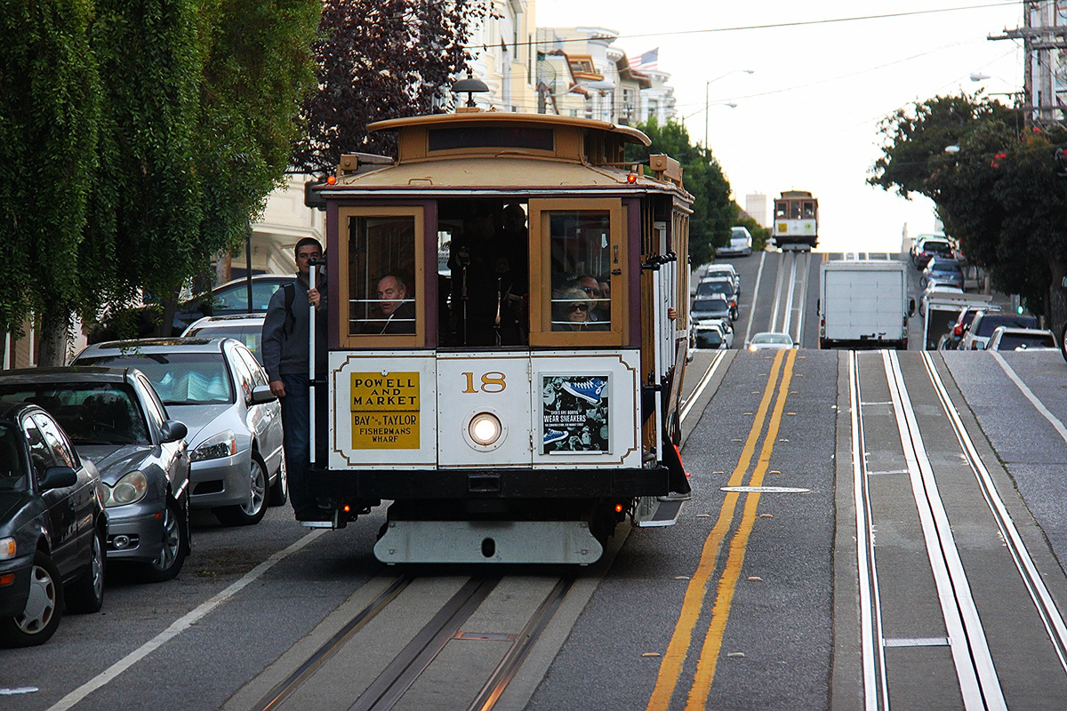 Канатный трамвай. Канатный трамвай Сан-Франциско. Фуникулер Сан Франциско. Сан Франциско трамвайчик. Сан Франциско трамвай фуникулер.