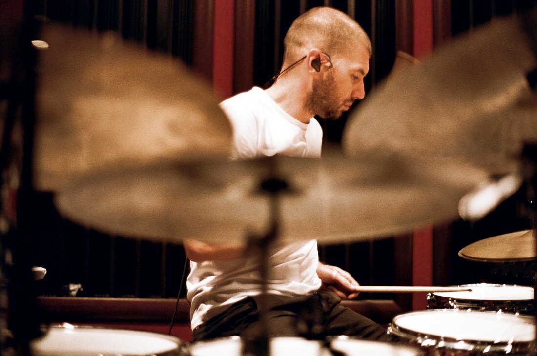 Саша Машин. Запись альбома в московской студии CineLab (фото © Евгений Петрушанский)