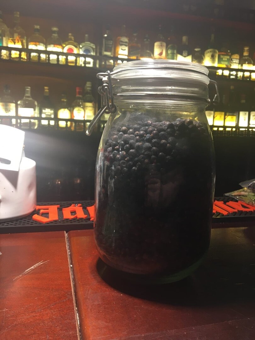 Ягода можжевельника сушеная