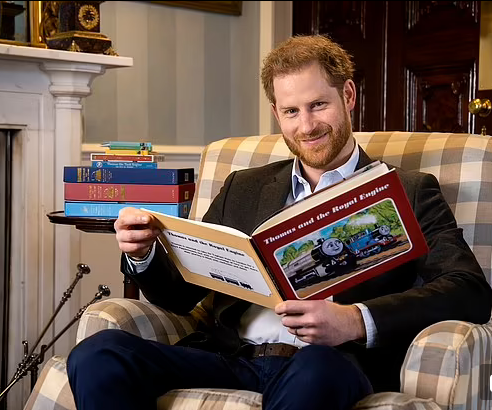 Возможно, книга Гарри даст возможность высказаться персоналу Дворца.