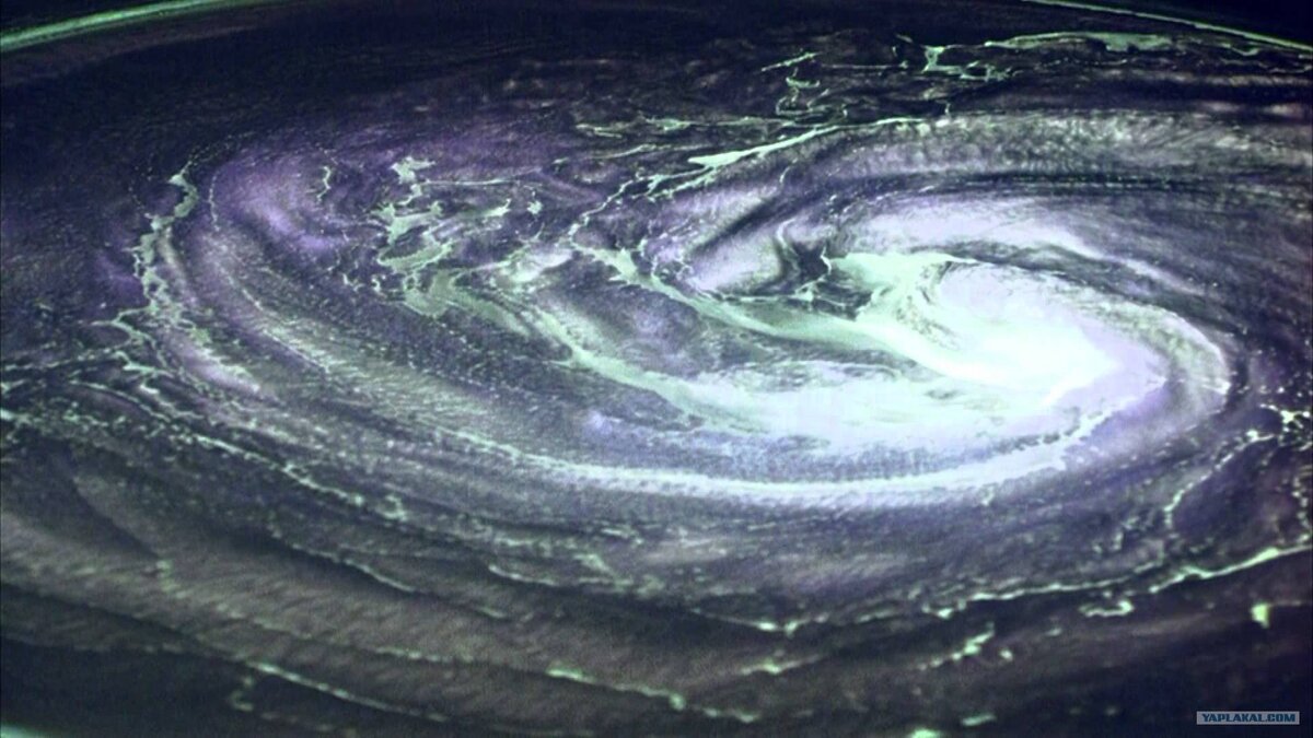  Лема интересовали последствия контакта для двух интеллектов — человеческого и ино-мирного.