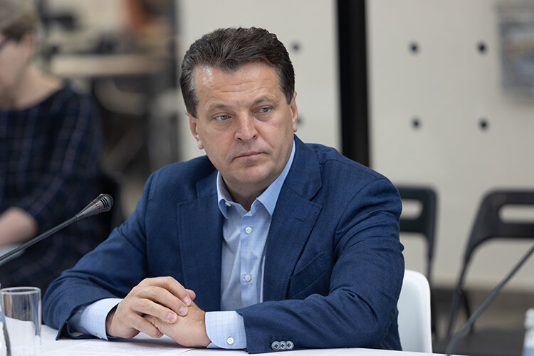 Ильсур Метшин: «Если хотим, чтобы жизнь страны, экономика не остановились, мы должны подумать о лечении строительной отрасли, а не о жаропонижающей инъекции»