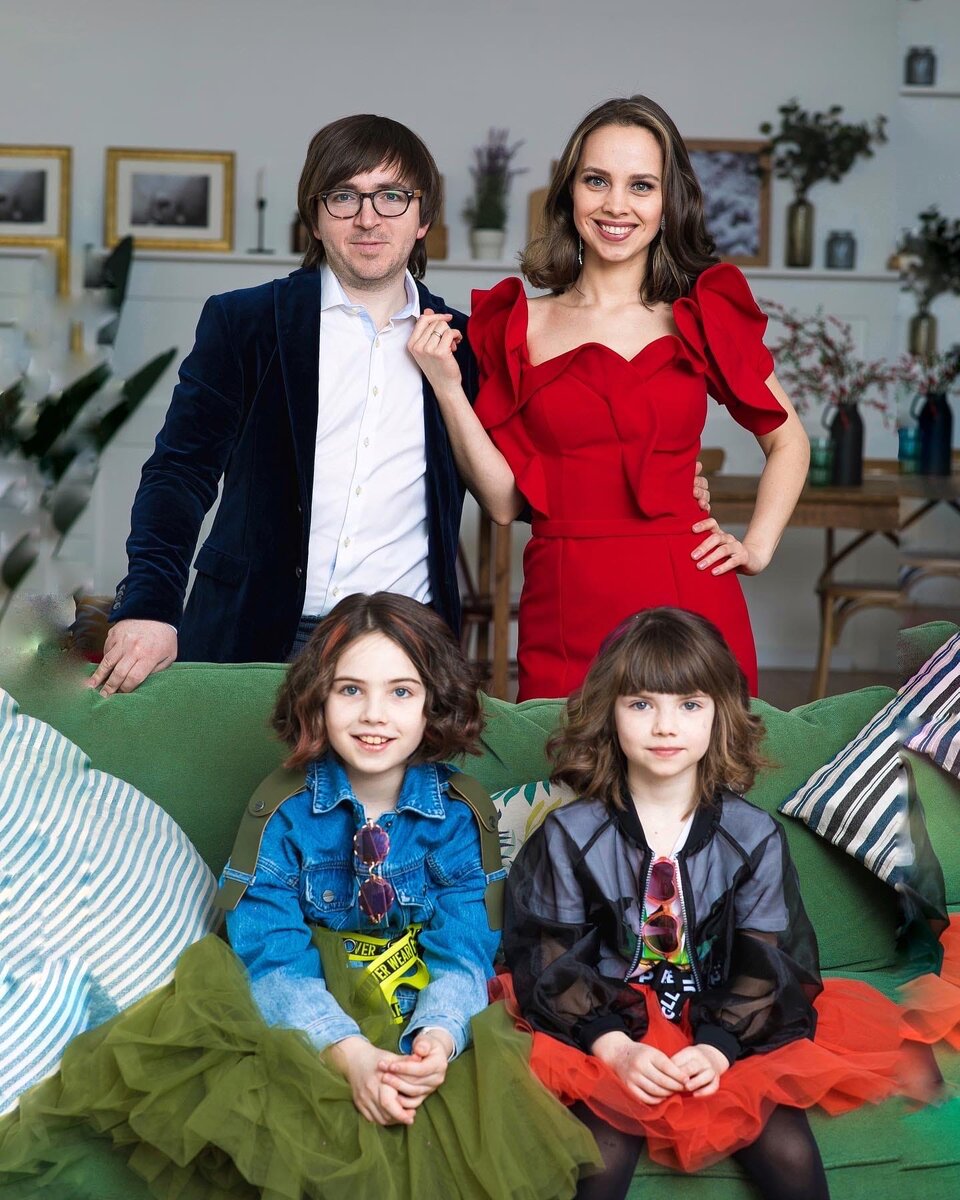 Евгения Отрадная с семьей