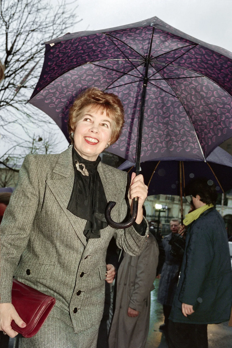 Раиса Горбачева в Париже, 1990 