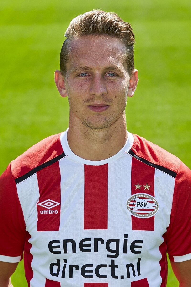 Автор решающего гола-Люк Дейонг. 