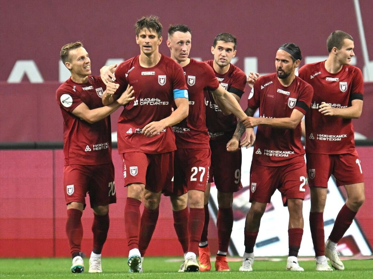 рубин 2 1 урал. тесленко футболист рубин. рубин 2 1 урал. рубин ахмат счет. рубин урал фото.