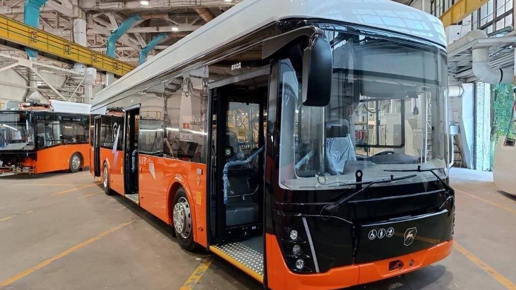     Электробусы пустят по 10 маршрутам в Нижнем Новгороде. Об этом рассказали в ГКУ НО «ЦРТС».