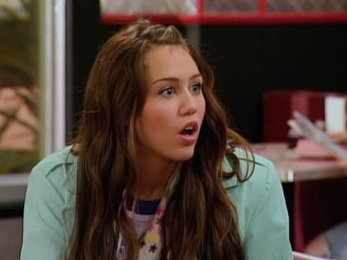       Здесь и далее: кадры из сериала, соцсети