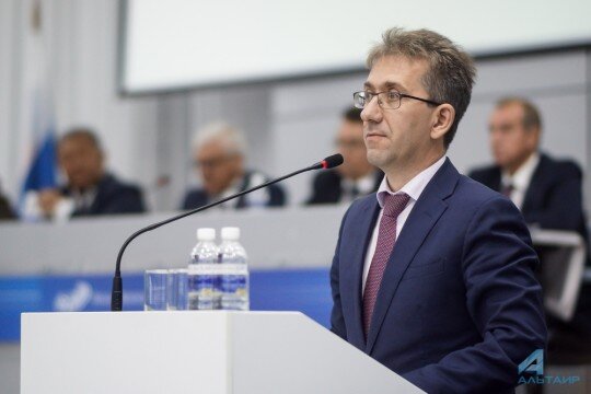 
Буянов Роман, Иркутск, 53-я сессия Законодательного собрания Иркутской области, 25 сентября 2017 года., фотограф: Яна Ушакова © Проект "Лица Сибири"
