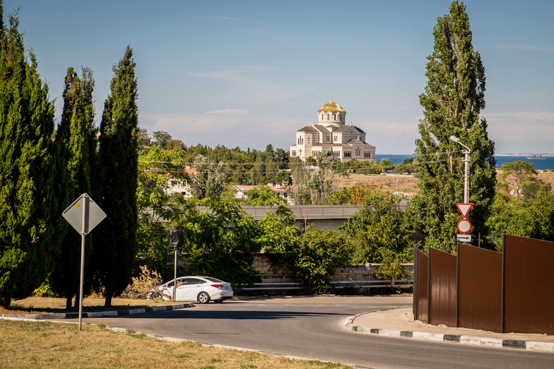 
Следующий город после Евпатории был Севастополь. Город большой, а поэтому

