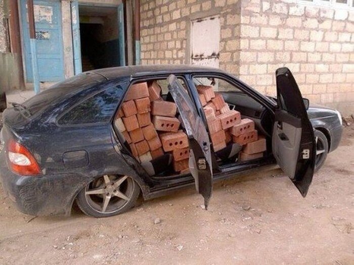 Машину то не жалко?