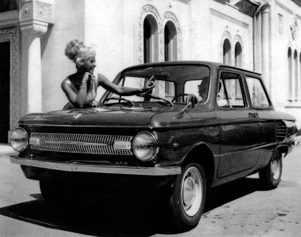    В 1961 году инженеры приступили к разработке новой версии Запорожца под названием ЗАЗ-966, в котором предусматривался кузов нового образца.-2