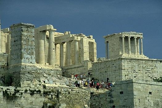 Вид на Акрополь