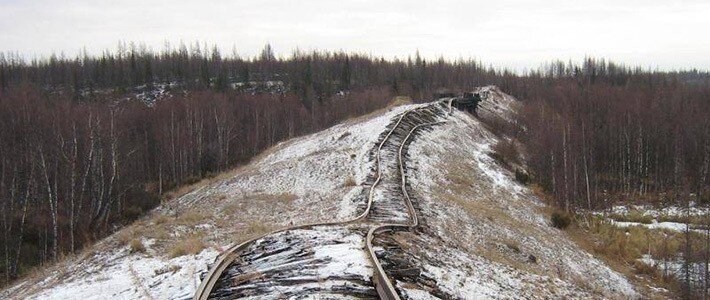 Железная дорога соединяющая игарка и салехард. Полярная ЖД магистраль. Трансарктическая магистраль. Трансполярная магистраль дорога-призрак. Железная дорога на вечной мерзлоте в России.