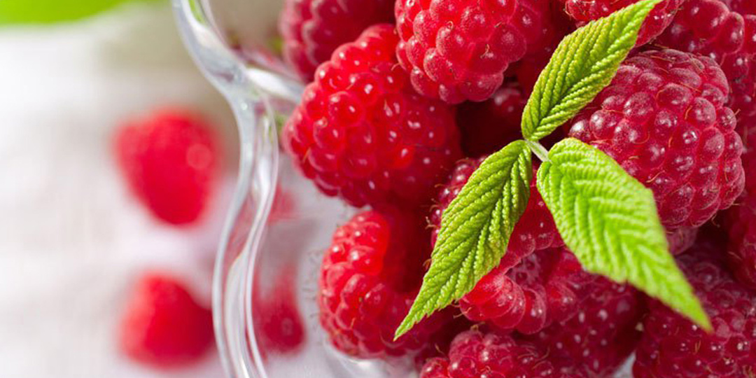 Зная это у Вас будет много крупной  и вкусной малины