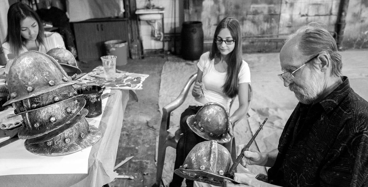 Фото: vk.com/rgmteatrПодготовка оперы в цехах