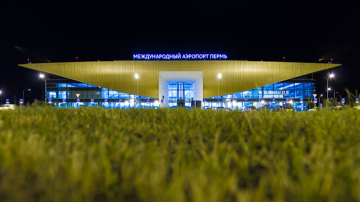 Аэропорт пермь большое савино. Аэропорт пермь старый терминал. Аэропорт пермь зима 2022. Аэропорт большое савино. Международный аэропорт пермь.