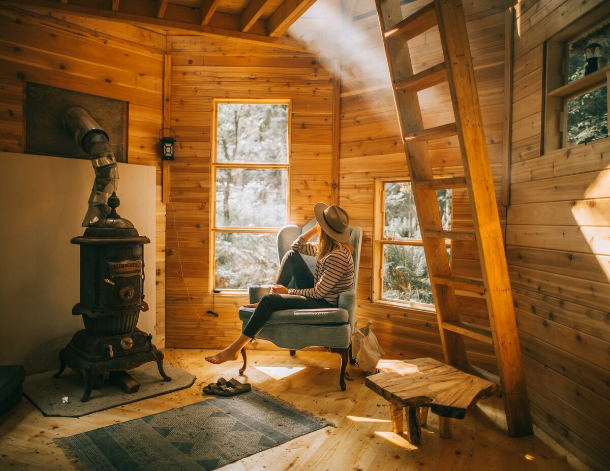 Раньше они жили вот в таком доме, собираются построить похожее