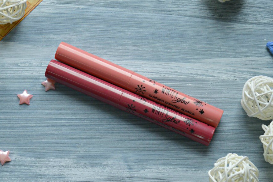 Две пудровые помады-кушоны для губ от Essence Winter Glow Cushion Powder Lipstick
