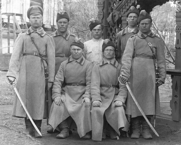 Бойцы "Голубой армии", Троицкий уезд. Историческое фото.