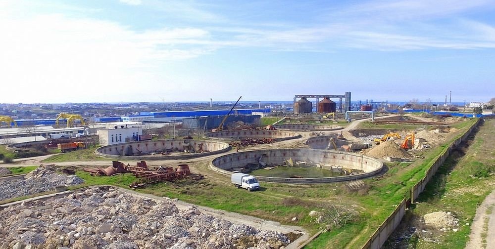 Вид на КОС "Южные" в Севастополе. Фото: севлайф.ру.