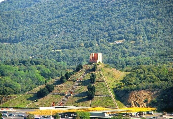 (фото из открытых источников)