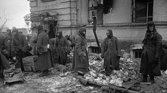 Пленные немцы строили дома в ленинграде