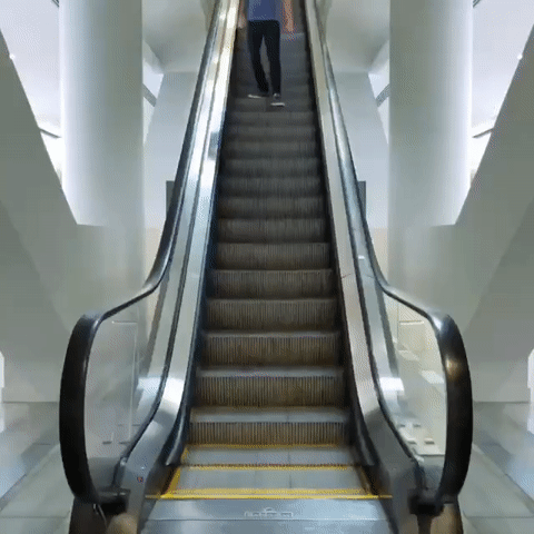 Разъехался...