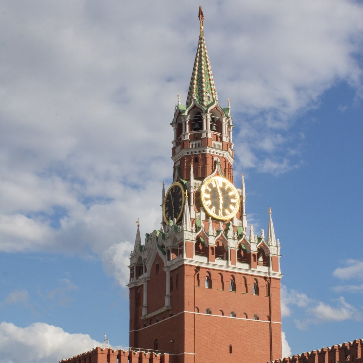как выглядит спасская башня кремля