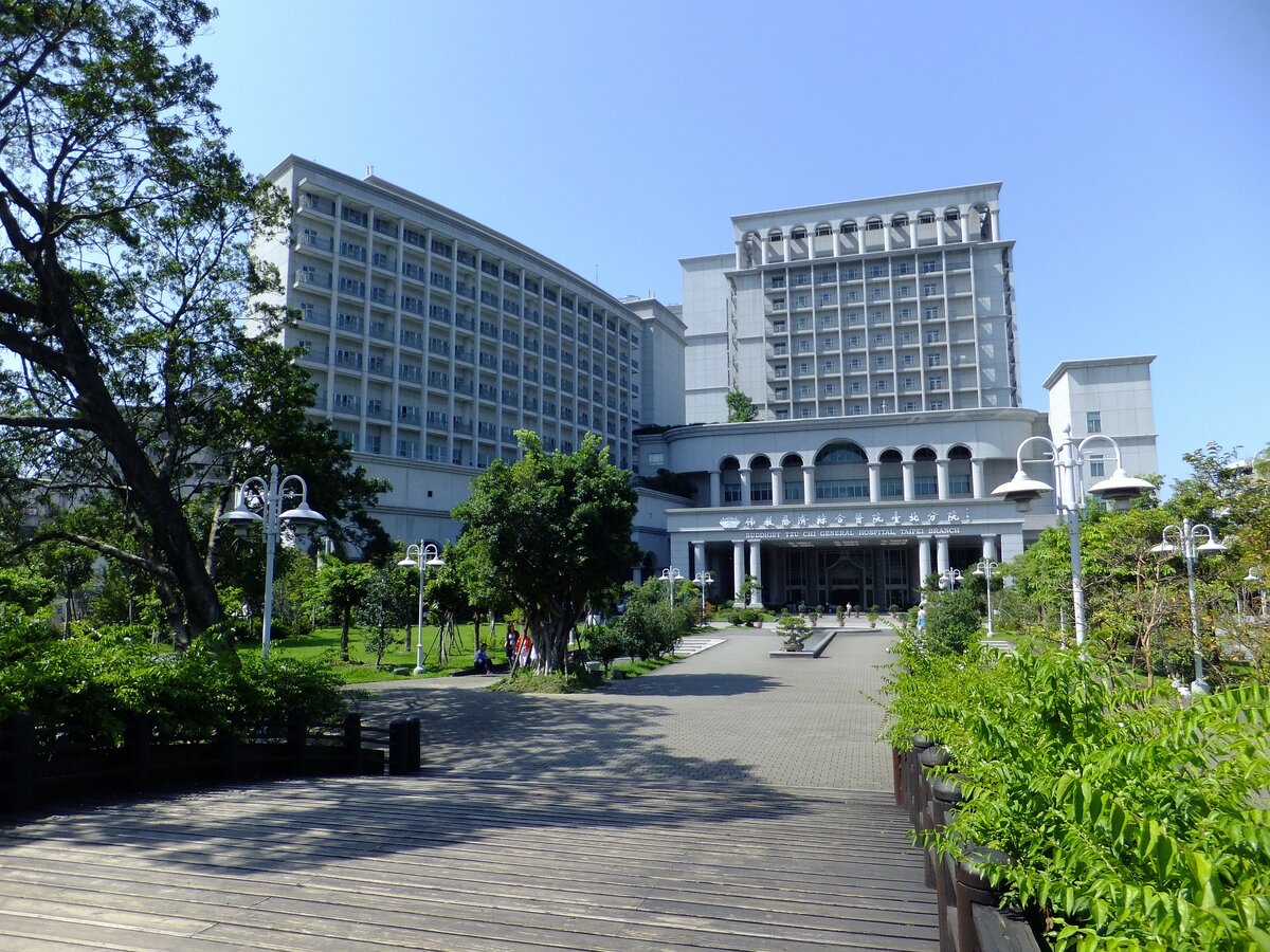 Одна из немецких больниц в городе Dortmund. 