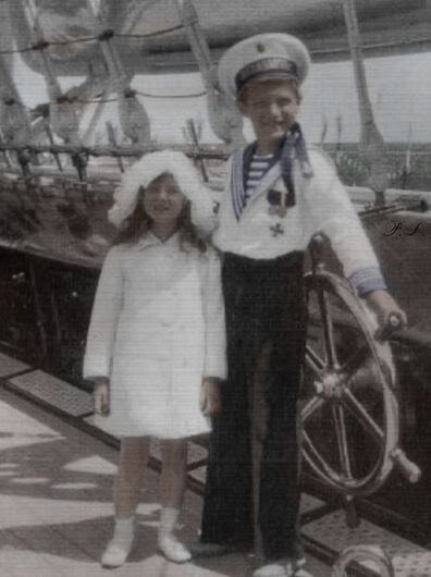 Цесаревич Алексей и принцесса Илеана на борту царской яхты «Штандарт»