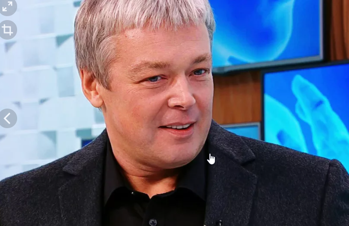 Александр Стриженов