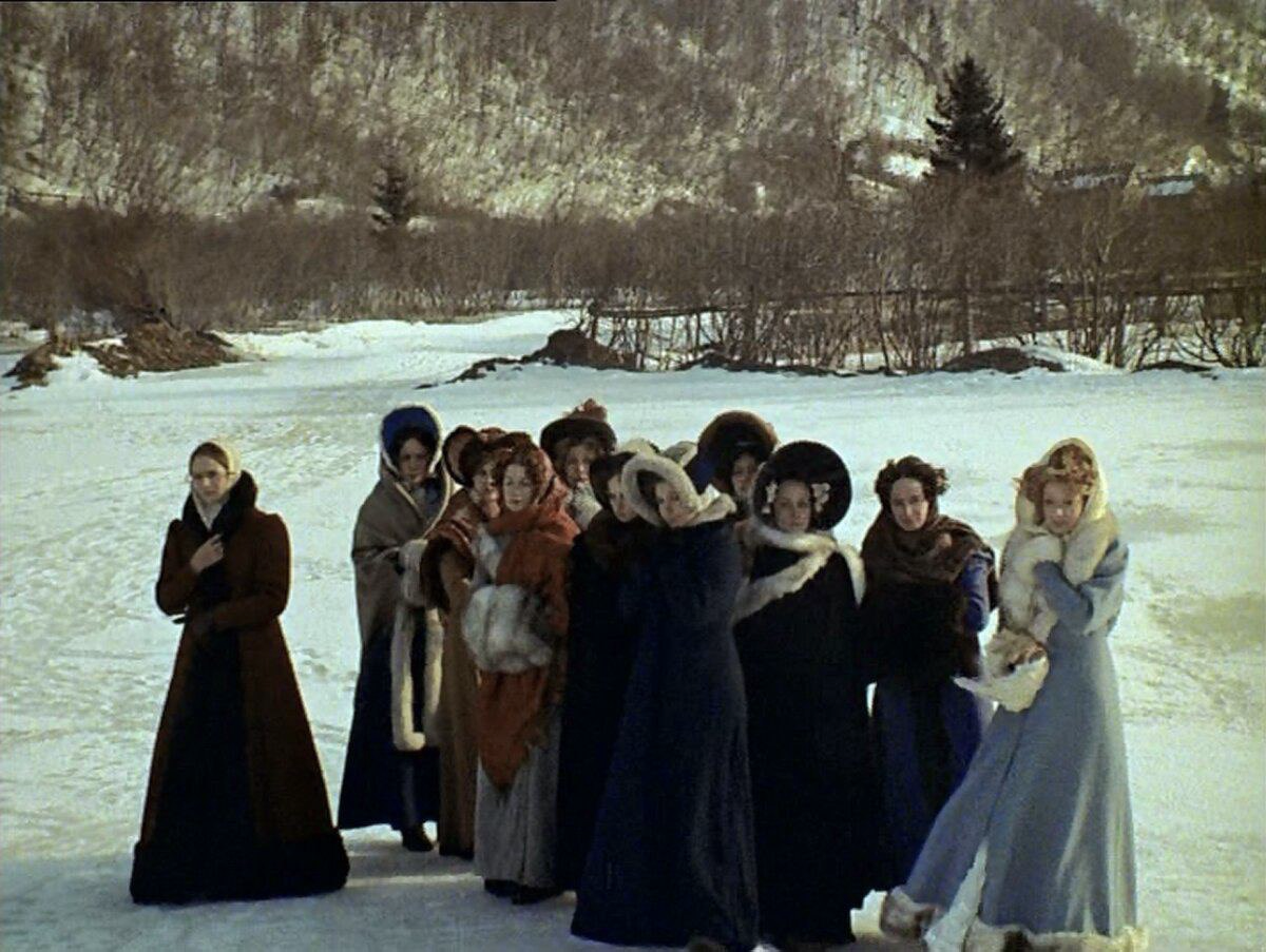 Жены декабристов. Кадр из фильма «Звезда пленительного счастья» 