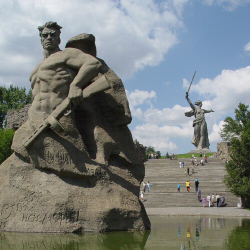 Памятник-ансамбль «Героям Сталинградской битвы» на Мамаевом кургане