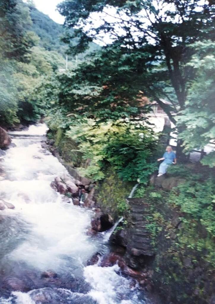 Тоже мама, как раз сезон дождей