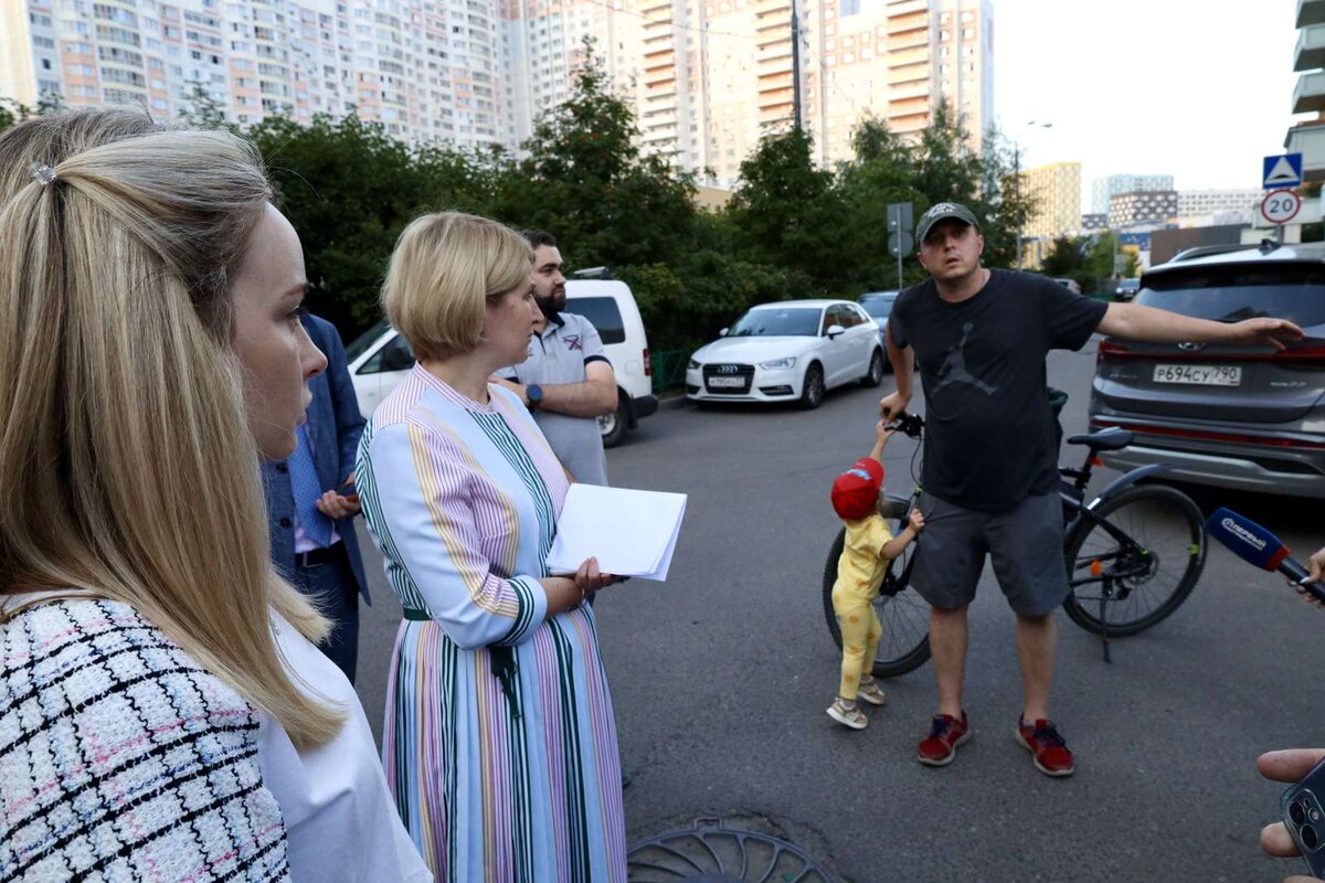 Мытищинскую УК обязали заменить опасные элементы на нескольких детских  площадках | Телеканал 360 и Онуфриенко | Дзен