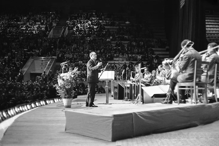 Бенни Гудмен во время концерта в Москве и записи пластинки, которая мгновенно стала хитом 