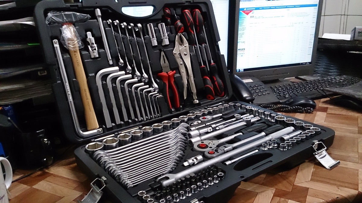 По поводу продвижения сайта по результатам звоните: +7(977)172-99-98 Максим