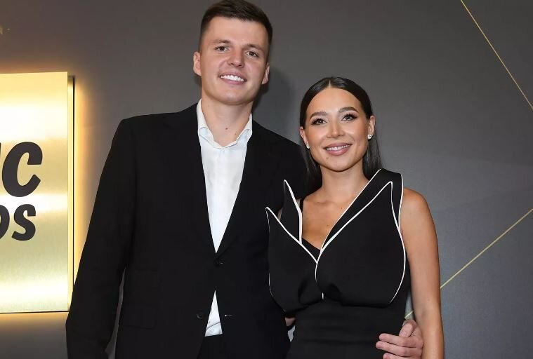    Блогер Лерчек и ее супруг Артем © РИА Новости / Екатерина Чеснокова