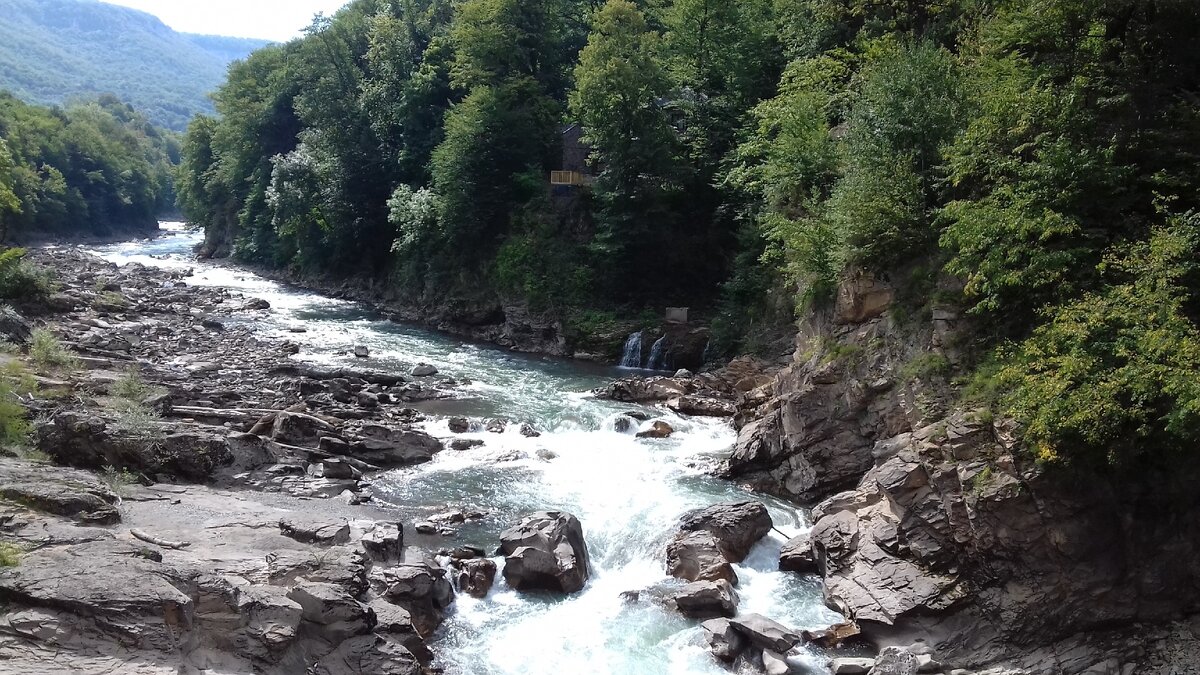 Нашли водопад "Три братца"?